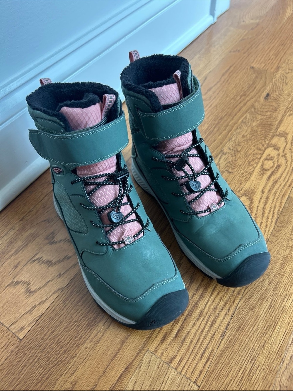 Keen boots girls size 3